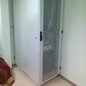 Шкаф телекоммуникационный (серверный) напольный TWT серии Business