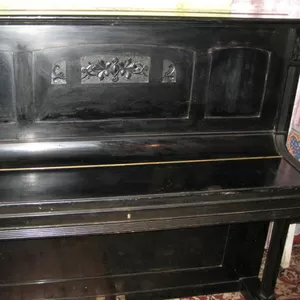 Продам пианино ( Германия)