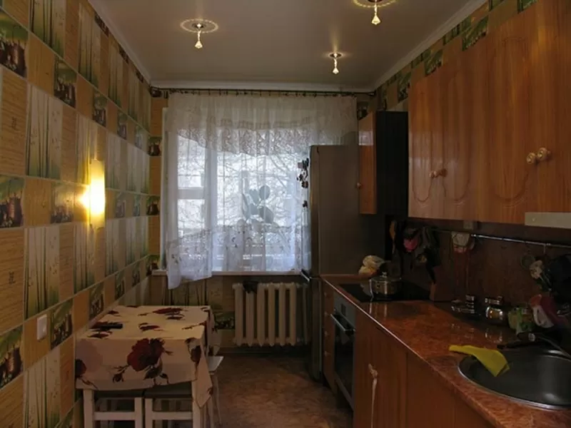 Продается 3-х комнатная квартира. г.Брест,  ул. Интернациональная,  1 эт 4