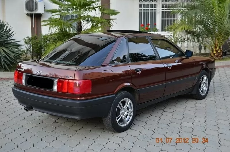 Audi 80 B3 1.8 бензин 1986 г.  2